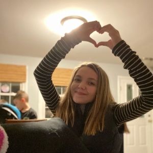 Meet your Posher, Chloe